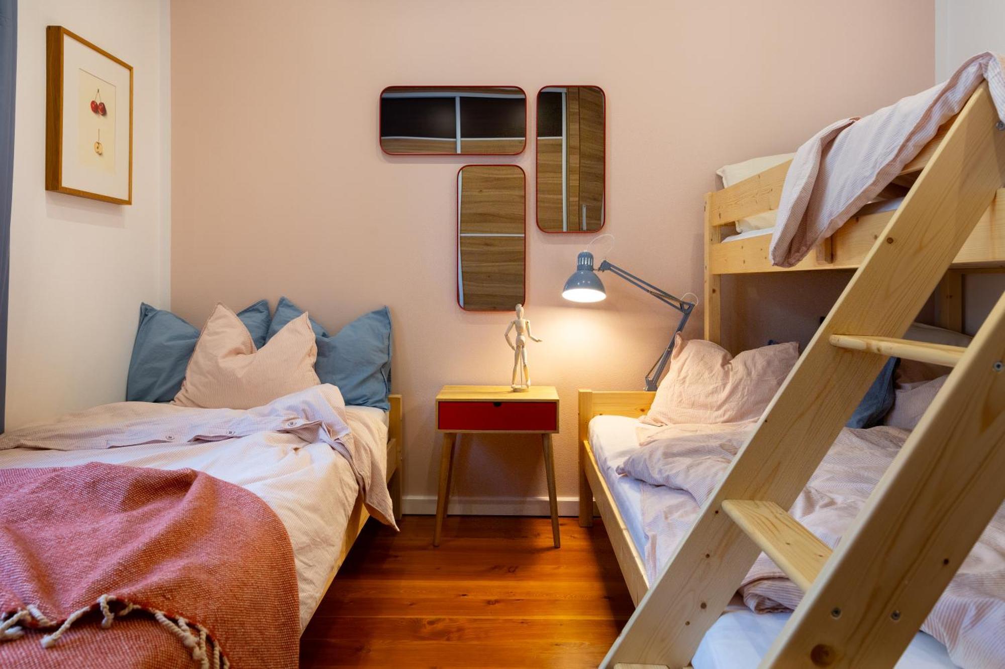 Evergreen - Old Town Spacious Stylish Apartment With Ac And One And A Half Bath, Baby & Kid- Friendly Bratislava Exterior photo