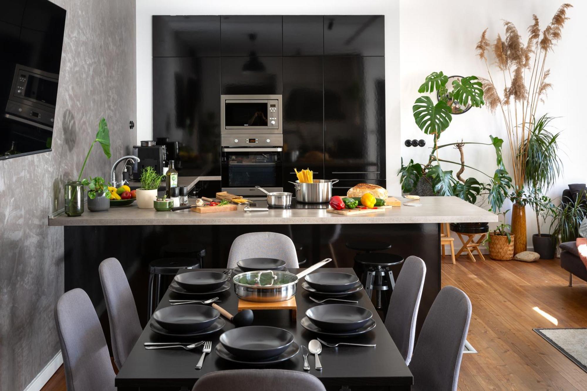 Evergreen - Old Town Spacious Stylish Apartment With Ac And One And A Half Bath, Baby & Kid- Friendly Bratislava Exterior photo